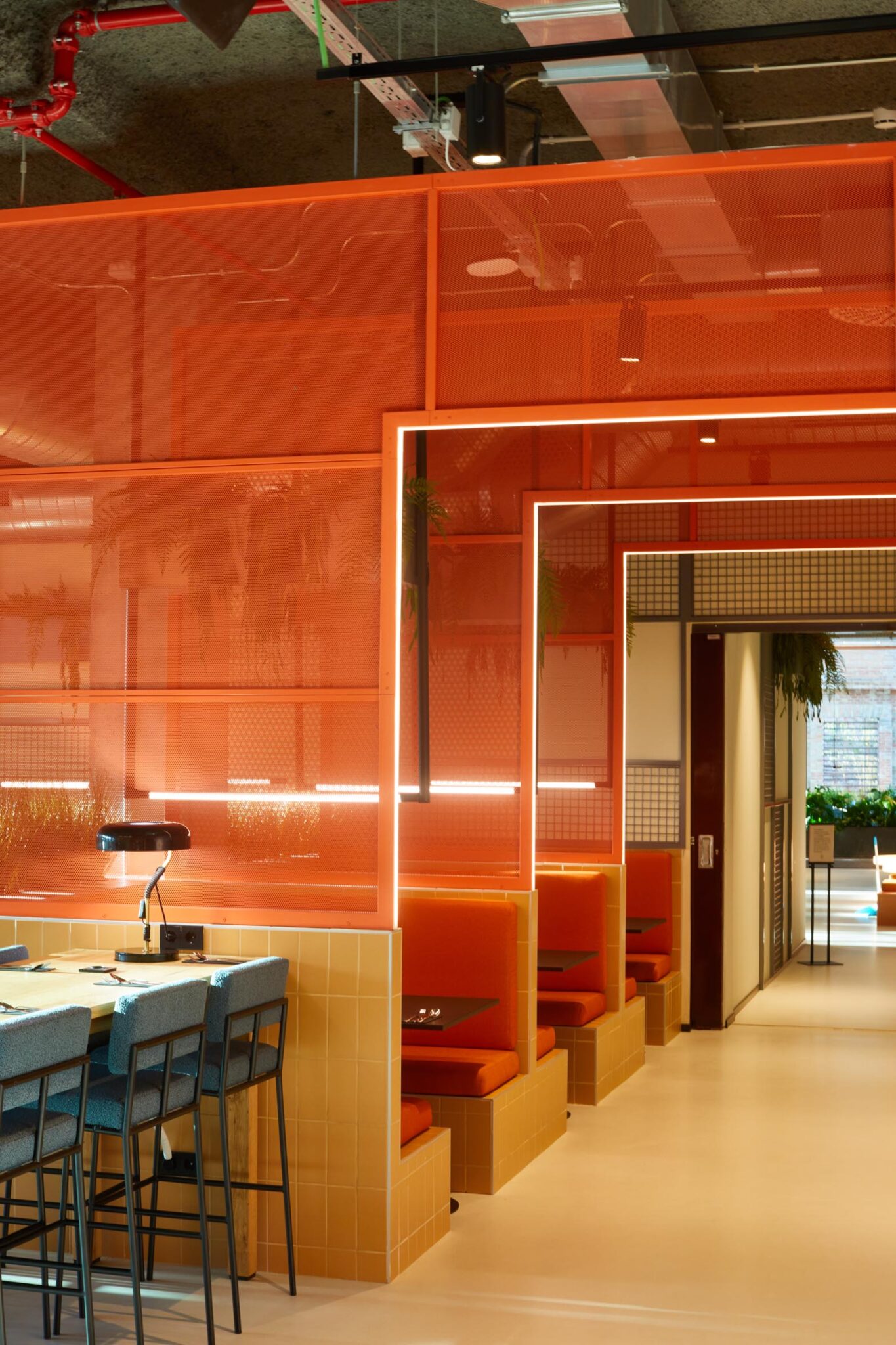 TheSocialHub_Barcelona_Details_Booths.jpg